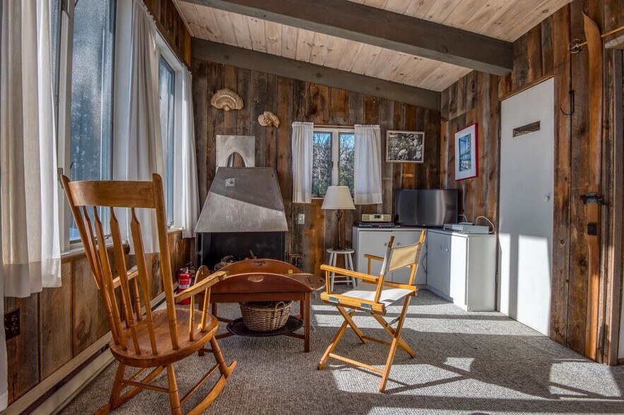 Building Photo - 36 Hoffmans