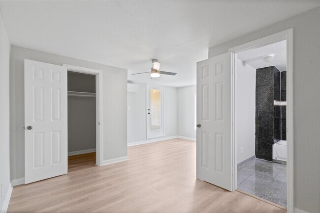 Building Photo - 2507 37th St