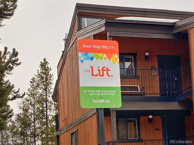 Building Photo - 195 Village Dr