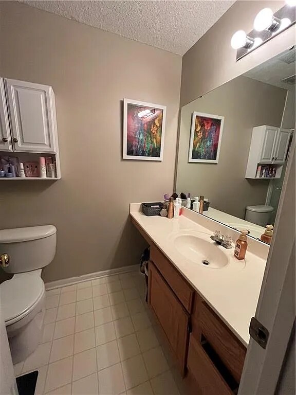 Building Photo - 21672 S Main St