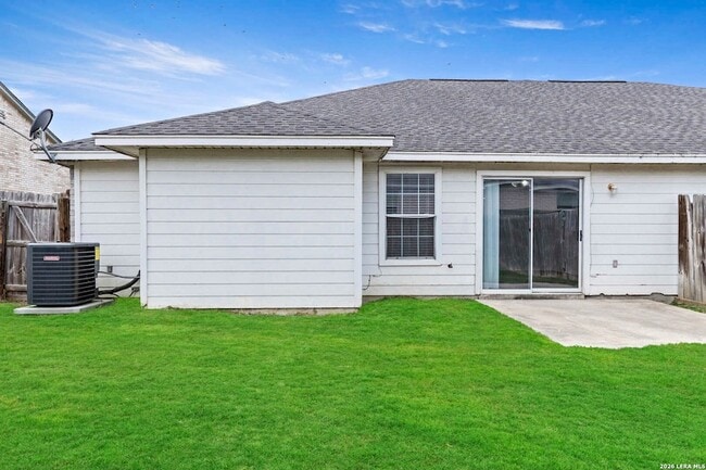 Building Photo - 3045 Pine Valley Dr