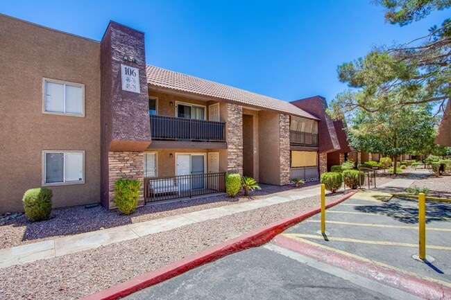 Primary Photo - Gorgeous 1Bed/1Bath Condo located in The B...