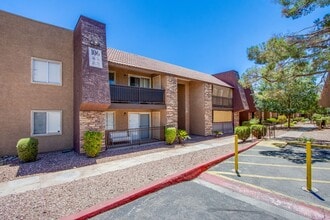Building Photo - Gorgeous 1Bed/1Bath Condo located in The B...