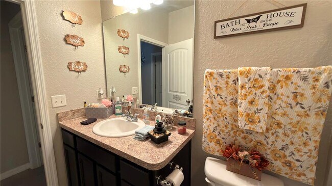 Building Photo - 358 Hibiscus Dr