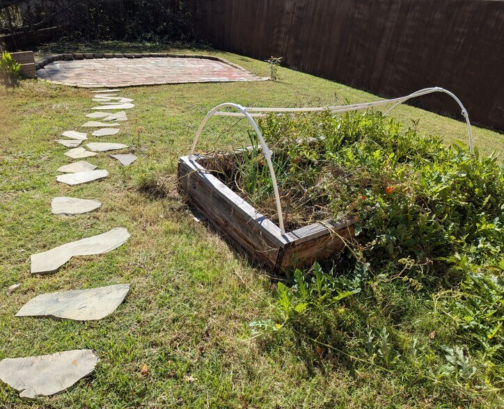 Building Photo - 124 S Bending Oak Ln