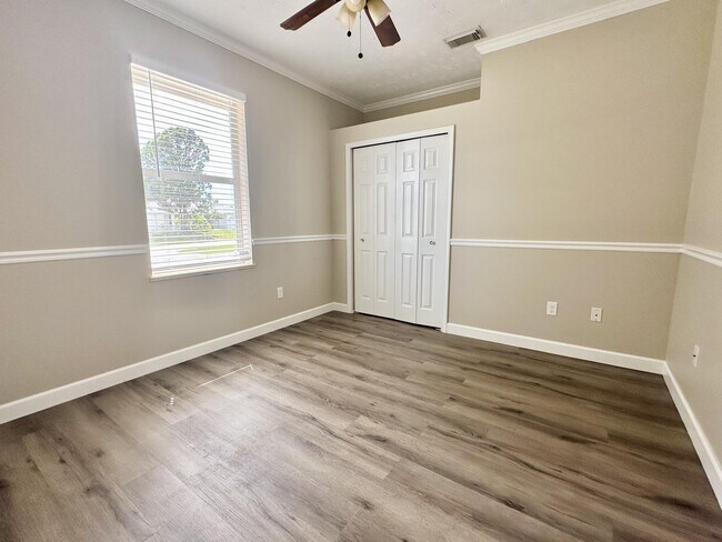 Building Photo - 5399 NW Lamoore Ln