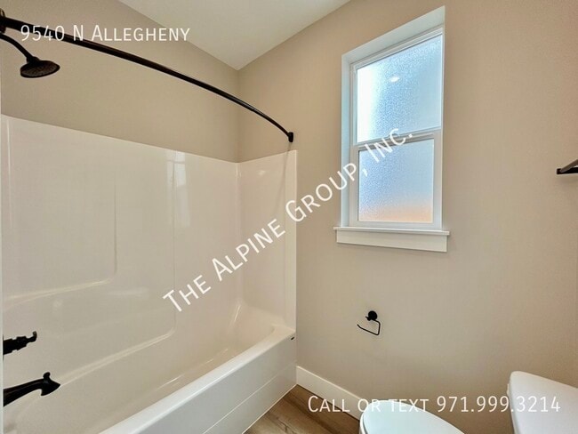Building Photo - 9540 N Allegheny Ave