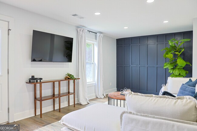 Primary Photo - 2184 Skye Isles Pass SE