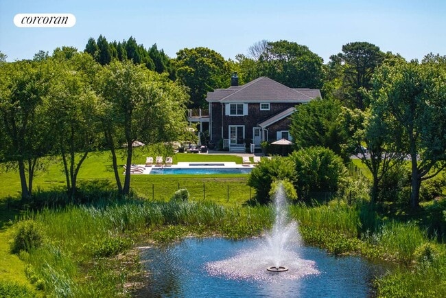 Building Photo - 15 Parrish Pond Ln