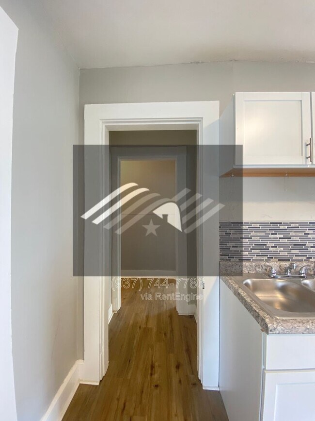 Building Photo - 323 Harrison St