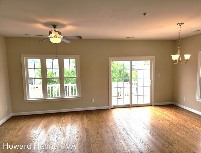 Building Photo - 2 br, 2 bath House - 605 Commonwealth Driv...