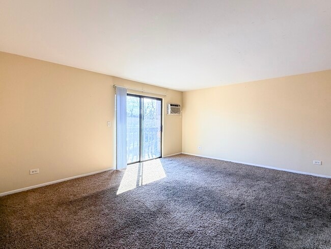 Building Photo - 645 S Virginia Rd