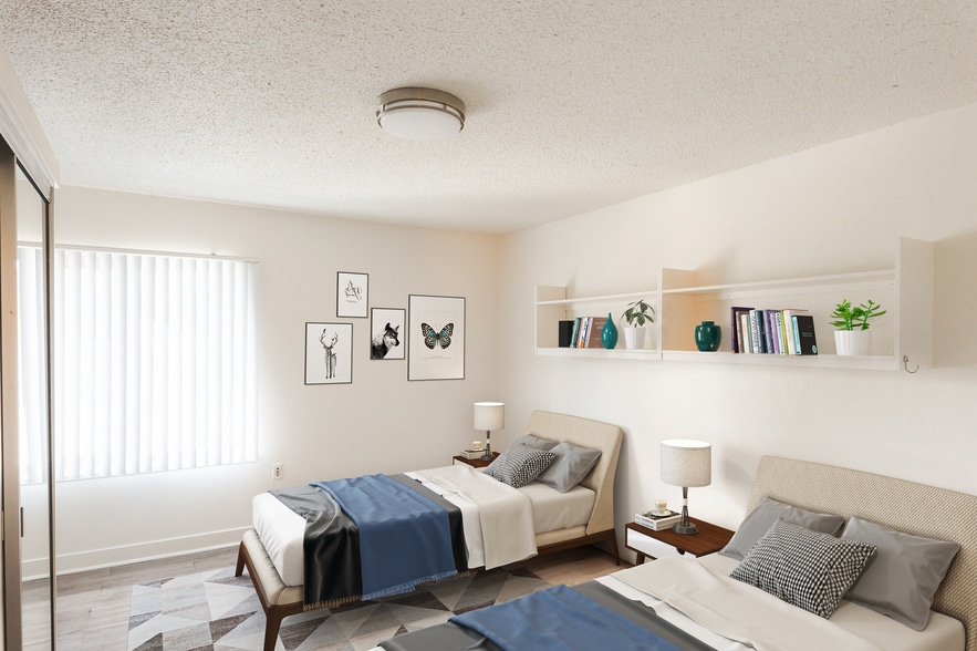 Interior Photo - The SLO