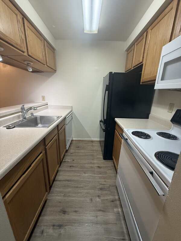 Building Photo - 2404 Independence Ln
