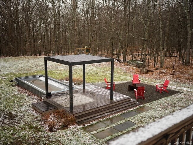 Building Photo - 285 Circle Rd