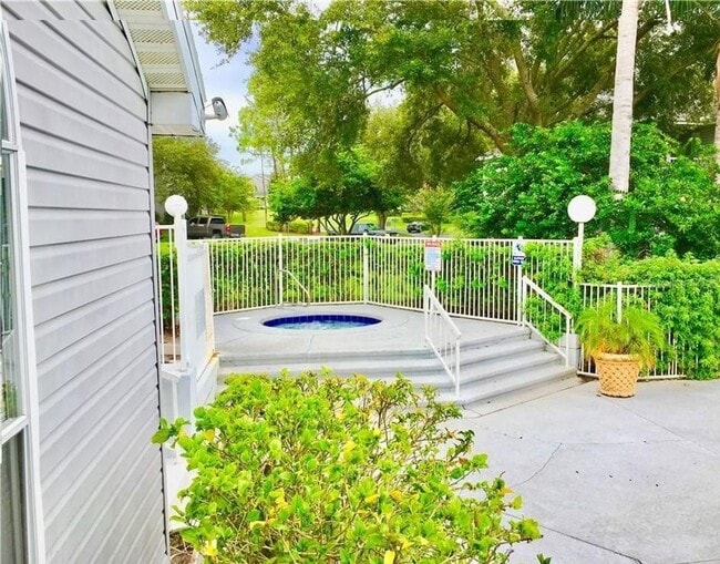 Building Photo - Lake Mary - Condo