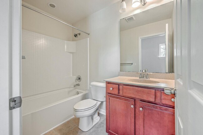 Building Photo - 230 Cameron St