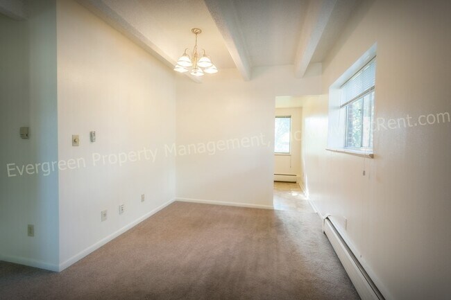 Building Photo - 1109 Alford St