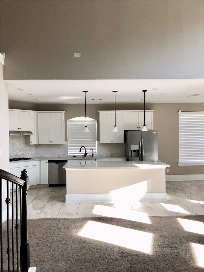 Building Photo - 520 Pedernales St