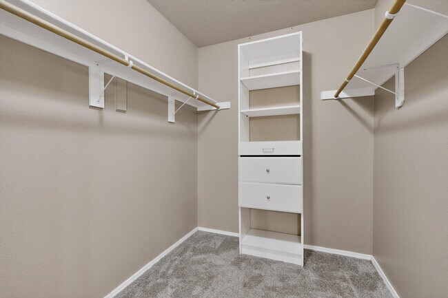 Building Photo - 16 Sheba Pl