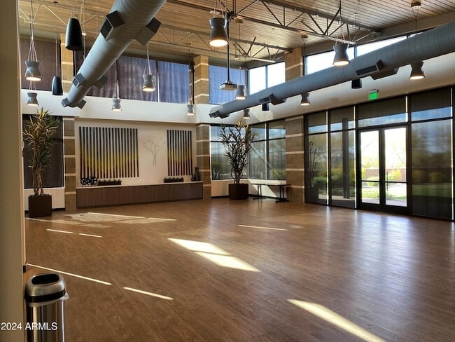 Building Photo - 3258 E Tina Dr