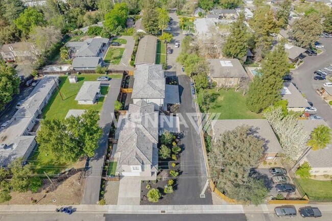 Building Photo - 5843 Del Campo Ln