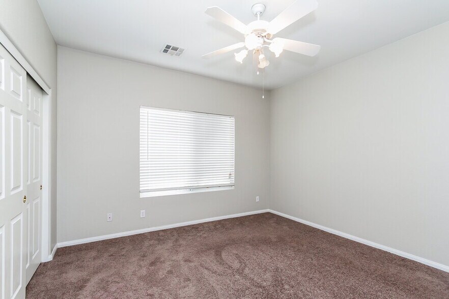 Building Photo - 10280 Cherry Brook St