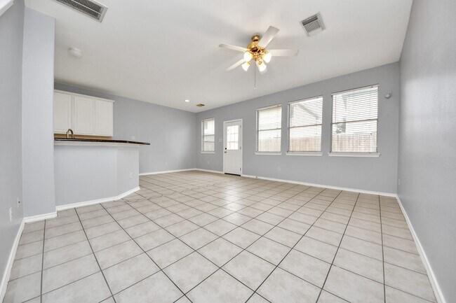 Building Photo - 16526 Cairngrove Ln