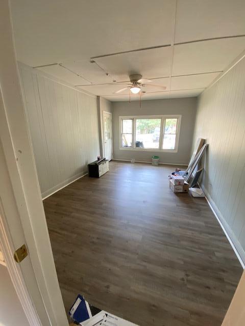 Building Photo - 3209 Mirror Lake Dr