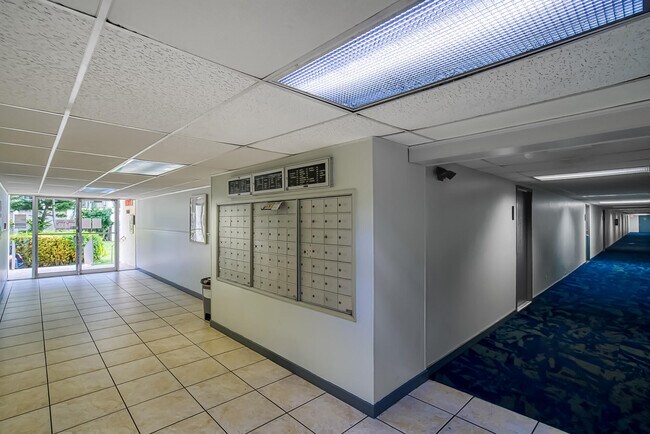 Building Photo - 2000 Atlantic Shores Blvd