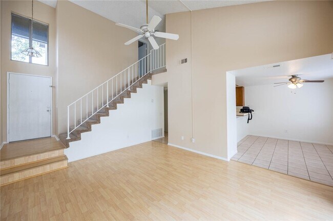 Building Photo - 2321 S Magnolia Ave