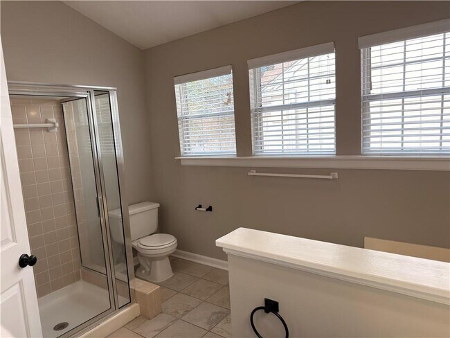 Building Photo - 3539 Benthollow Ln