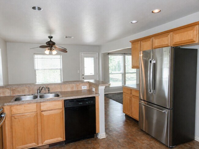 Building Photo - 16810 Deck Ct
