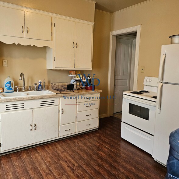 Building Photo - 1411 Marshall St