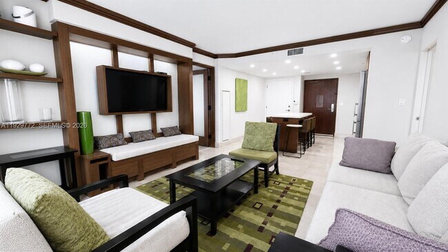 Building Photo - 6801 Collins Ave