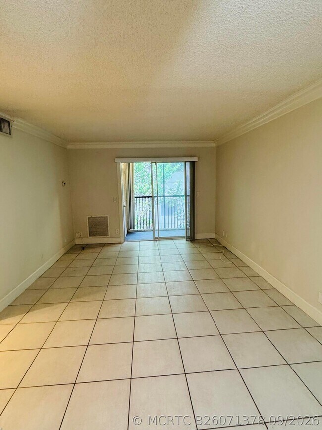 Building Photo - 1527 S Flagler Dr