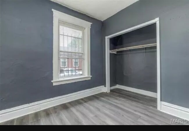 Building Photo - 5410 Emerson Ave