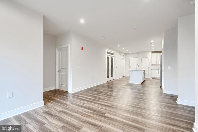 Building Photo - 100 St Ives Pl