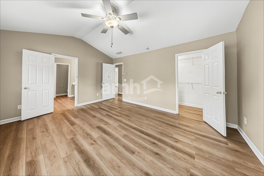 Building Photo - 2251 Monthemer Cv