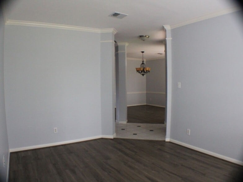 Building Photo - 3204 Coral Ridge Dr