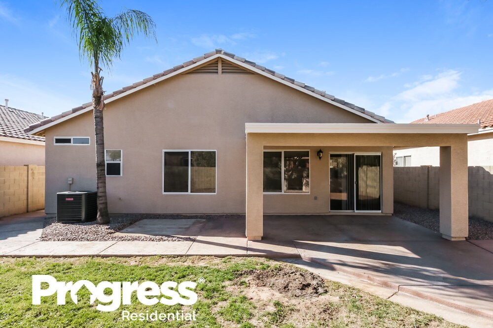 Building Photo - 763 N Surfside Dr