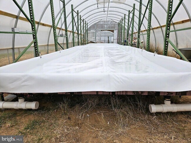 Building Photo - 1573 Garrisonville Rd