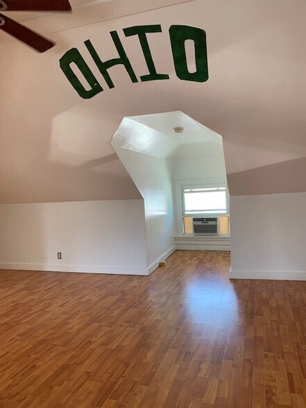 Building Photo - 112 N Lancaster St
