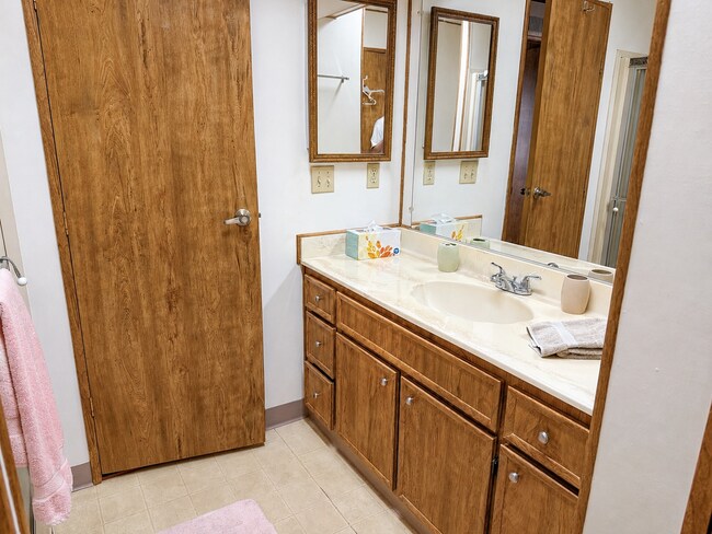 Building Photo - 73297 Highland Springs Dr