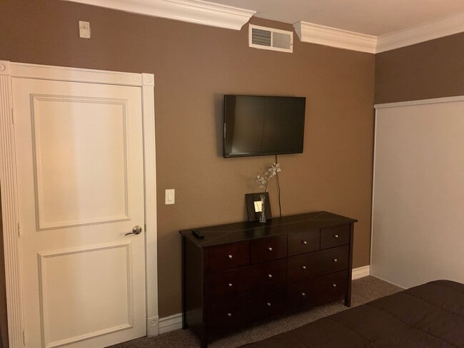 Building Photo - Fully Furnished - Gaurd Gated - Close to Strip w/ View