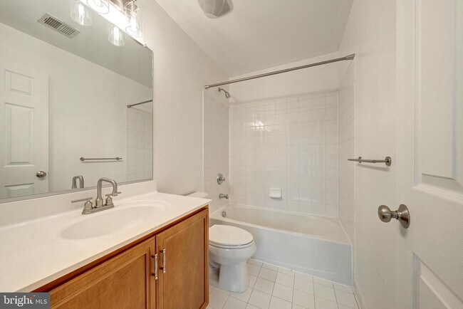 Building Photo - 25112 Neptune Terrace