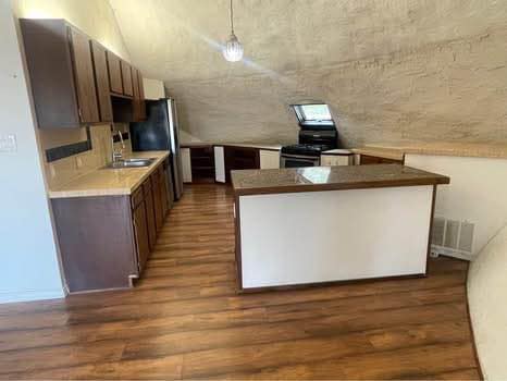 Building Photo - 4013 Double Dome Rd