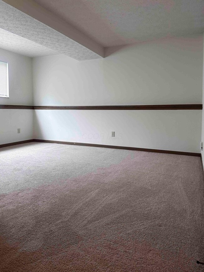 Building Photo - 7947 Schoolside Dr