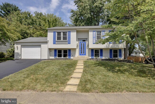 Building Photo - 618 Worchester St