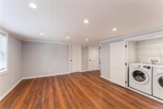 Building Photo - 5 Carlton Ave